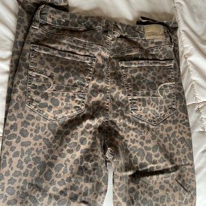 American Eagle Cheetah Print Curvy Super High-Rise Jegging